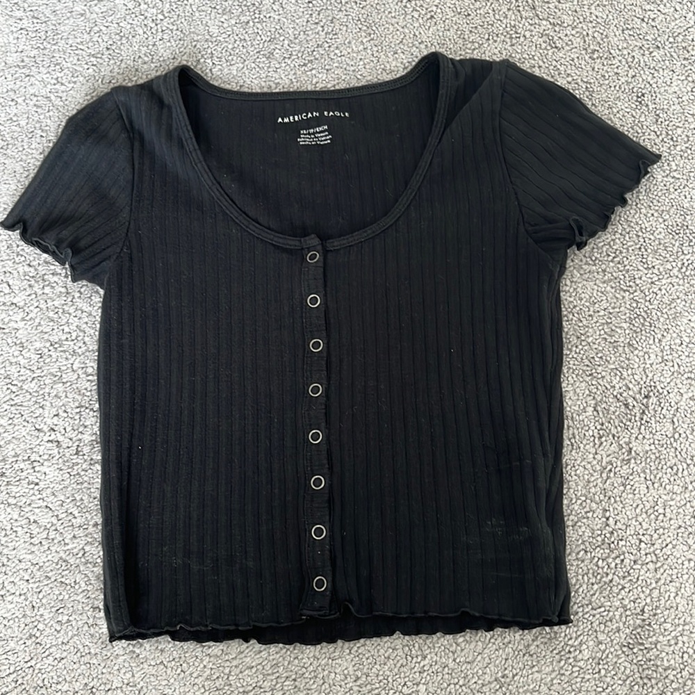 Super cute American eagle top